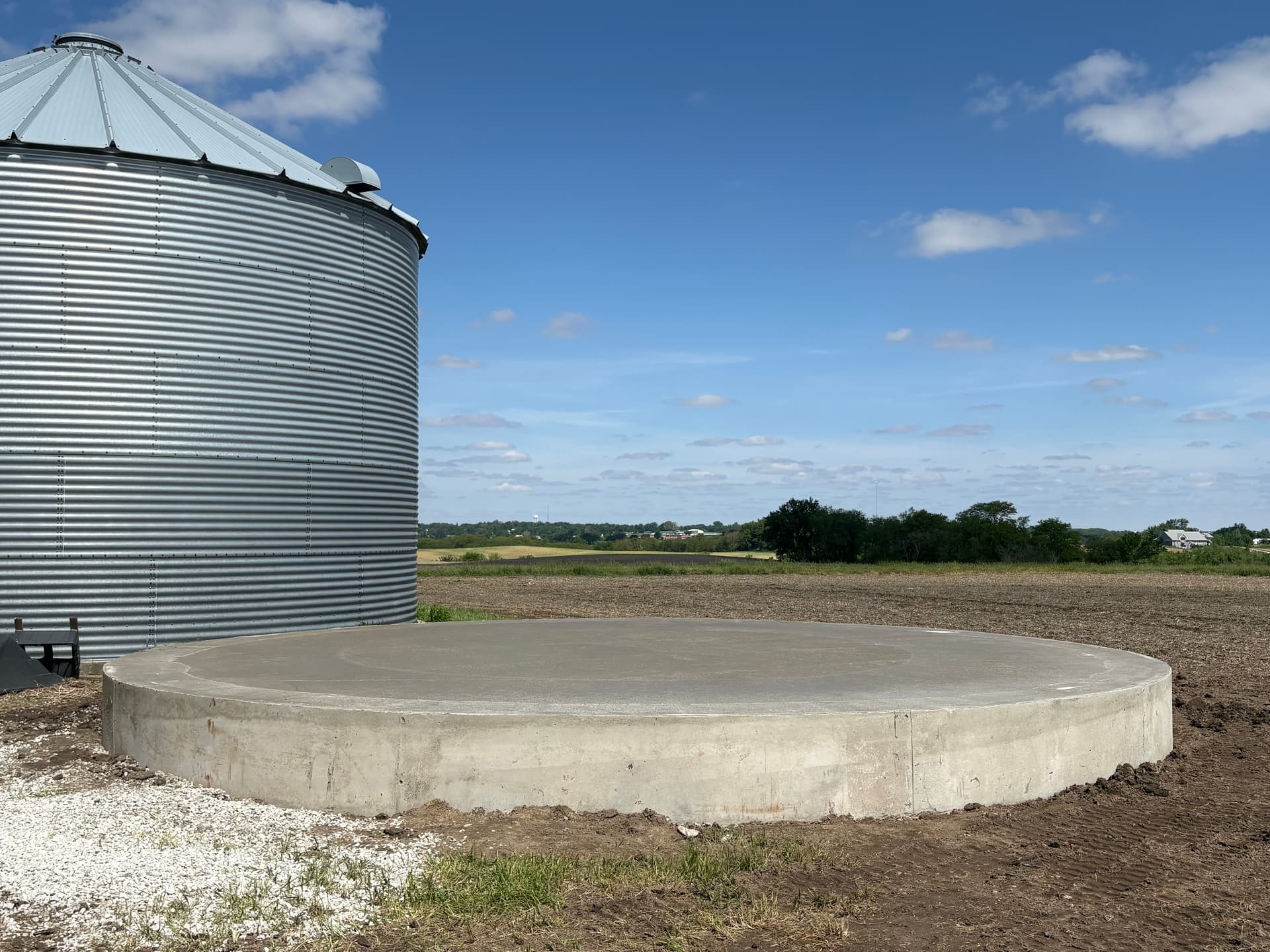 Stamped Patios and Grain Bin Pads Built to Last
