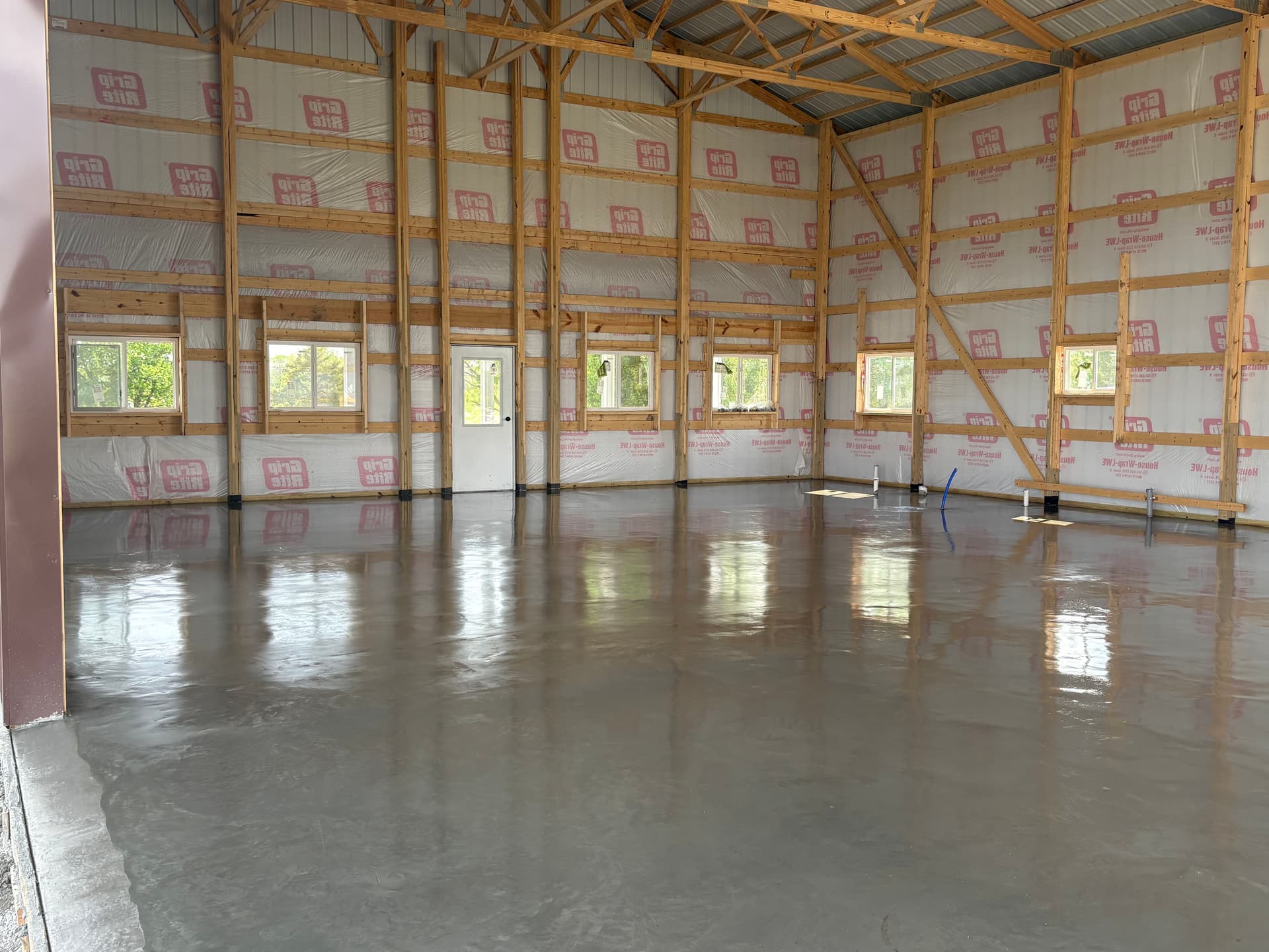 Gallery photos for 6-Inch Sealed Shop Floor and Full-Length Porch Slab: Image #6