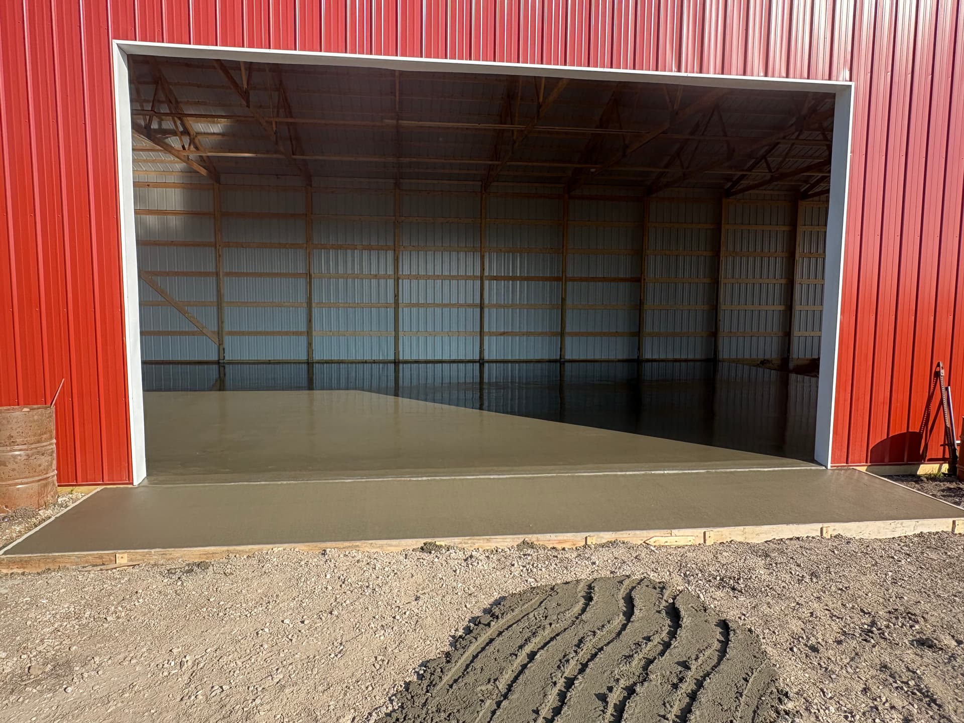 Gallery photos for Sleek Concrete Flooring for New London Workshop: Image #3